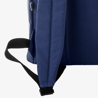 Rolltop-Rucksack aus RPET mit Schnallenverschluss, 10 l, Detail Träger