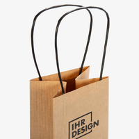 Papiertragetaschen mit Papierkordeln