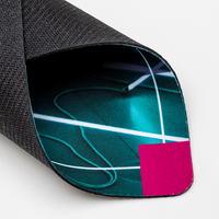 Rutschfestes Textil-Tischset mit Gummirückseite, farbig bedruckt mit Text, rechteckig