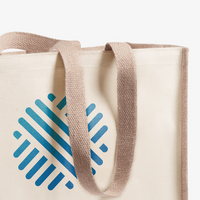 Shopper aus laminierter Jute und Baumwolle mit langen Henkeln, Detailansicht