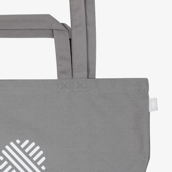 Shopper aus recycelter Baumwolle mit vier Henkeln