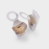 Snackholder, farbig bedruckt, geschlossen und geoeffnete packung