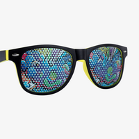 Sonnenbrille mit zweifarbigem Rahmen