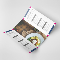 Speisekarte, farbig bedruckt, liegend mit Burger Motiv, aufgeklappt