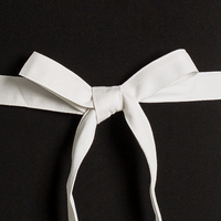 Stoffschuerze weiß, Rueckseite