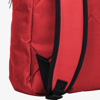 Tagesrucksack aus Polyester mit Kontrastnähten, 15 l, Detail Träger