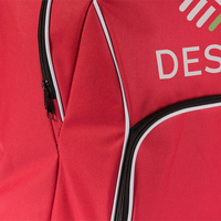 Tagesrucksack aus Polyester mit Kontrastnähten, 15 l, Detail Nähte