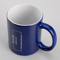 Tasse außen blau, innen WEISS mit einseitiger Lasergravur