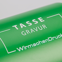Tasse außen gruen, innen WEISS mit einseitiger Lasergravur
