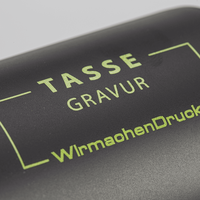 Tasse außen SCHWARZ, innen guen mit einseitiger Lasergravur