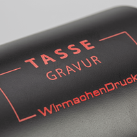 Tasse außen SCHWARZ, innen rot mit einseitiger Lasergravur