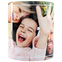 Tasse mit Familienfoto frontal