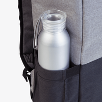 Zweifarbiger Rolltop-Rucksack aus RPET, Seitentasche